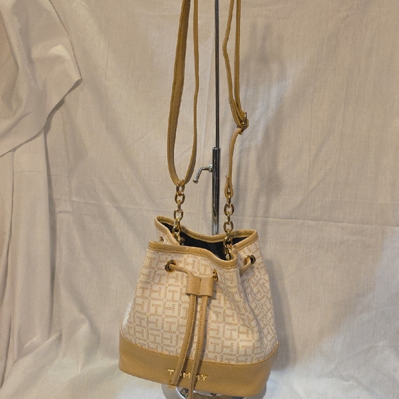 Tommy Hilfiger Beige and Tan Shoulder Bag - Picture 1 of 7